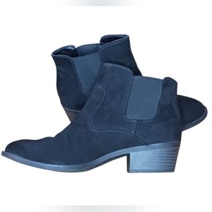 Arizona Jean Black Suede Ankle Boots Comfortable Slip-on Women 8M Heels 1-3/4"